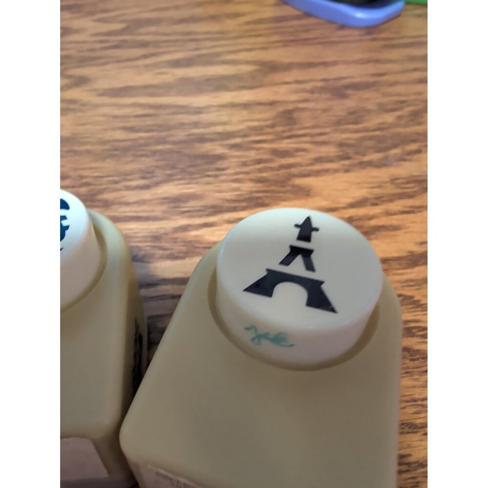 Set of 2 paper punches - Picture 2 of 4